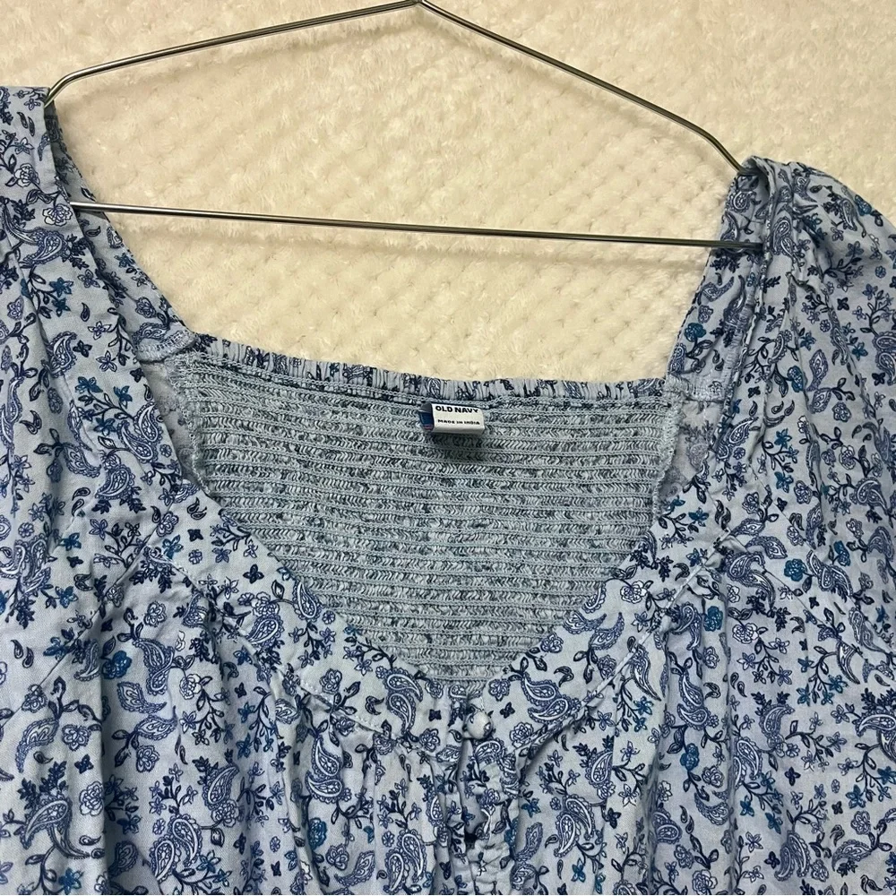 Old Navy Blue Floral Paisley Blouse Short Sleeves Cotton Blend Large